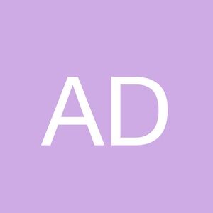 Meet your Posher, Adrianna